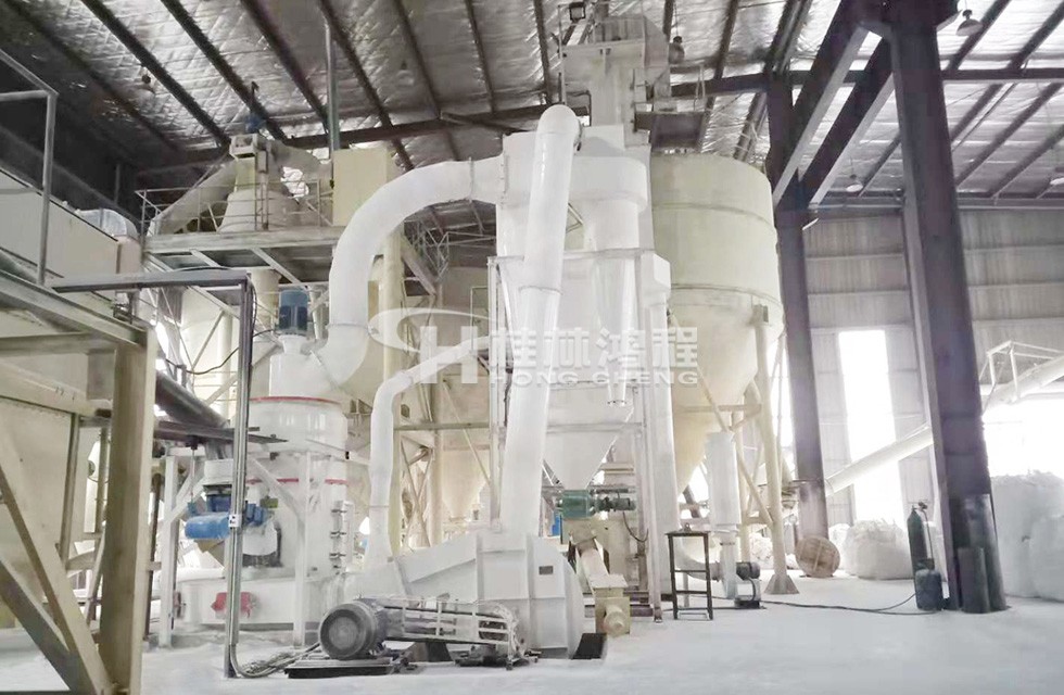 桂林鴻程氧化鈣磨粉設(shè)備325目時(shí)產(chǎn)4噸江蘇雷蒙磨粉機(jī)生產(chǎn)線(xiàn)客戶(hù)現(xiàn)場(chǎng)圖